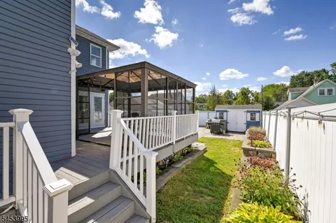 Exterior - 416 Giles Ave, Middlesex, NJ 08846 photo 2 of 4