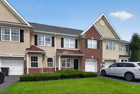 64 Andrews Way, Piscataway, NJ 08854