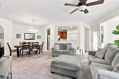 4 Waterman Ln #410, Hillsborough, NJ 08844