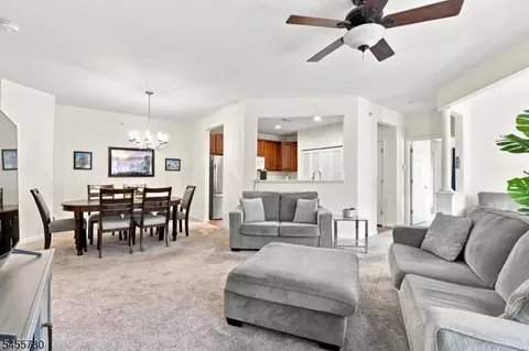 4 Waterman Ln #410, Hillsborough, NJ 08844
