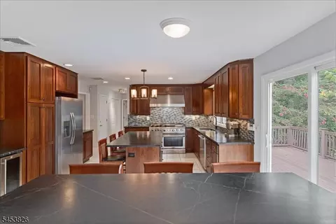 Kitchen - 1460 Alps Rd, Wayne, NJ 07470 photo 7 of 7