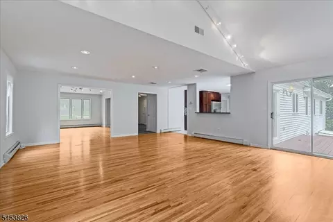 Living - 1460 Alps Rd, Wayne, NJ 07470 photo 4 of 7
