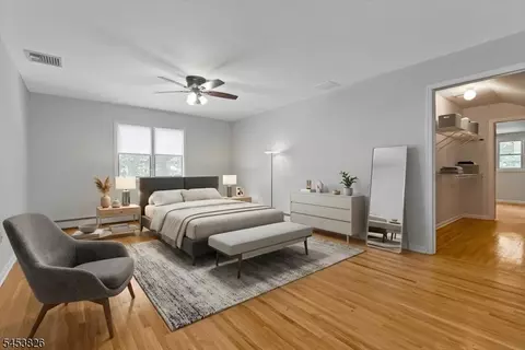 Bedroom - 1460 Alps Rd, Wayne, NJ 07470 photo 3 of 10