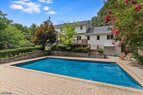 Exterior - 1460 Alps Rd, Wayne, NJ 07470 photo 7 of 13