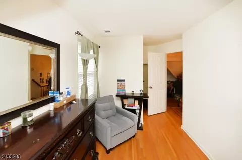 Entry Way - 27 Tanager Ct, Wayne, NJ 07470 photo 1 of 3