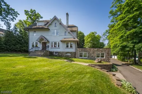135 Watchung Ave, Chatham, NJ 07928