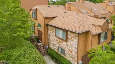 19 Schindler Dr, Rockaway, NJ 07866