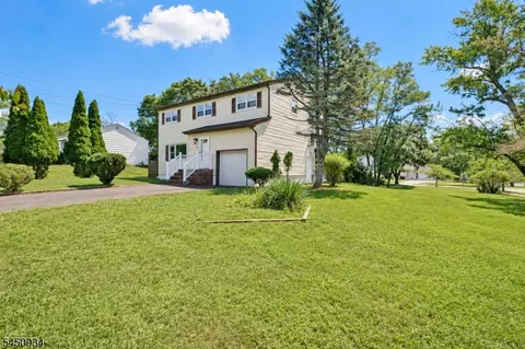 25 Lincoln Ave, Piscataway, NJ 08854
