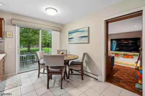Dining - 3 Kennedy Ct, Wayne, NJ 07470 photo 3 of 3