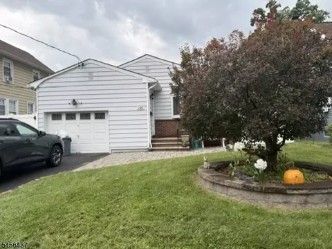 196 Galloping Hill Rd, Roselle Park, NJ 07204