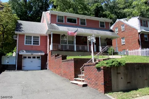 16 W Prospect St, Hawthorne, NJ 07506
