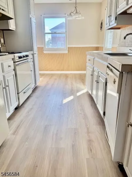 55 Schuyler Ave #19, North Arlington, NJ 07031