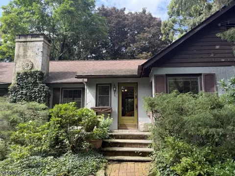 150 Old Gladstone Rd, Chester, NJ 07930