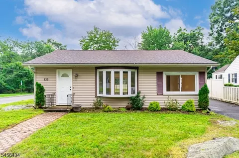 122 Orben Dr, Landing, NJ 07850