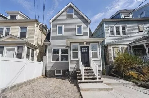 84 Chelsea Ave, Newark, NJ 07106