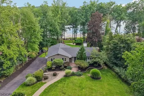 22 Radtke Rd, Randolph, NJ 07869