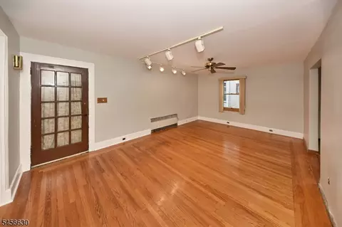 Living - 856 Ester Ave, Teaneck, NJ 07666 photo 3 of 4