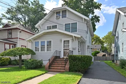 Exterior - 856 Ester Ave, Teaneck, NJ 07666 photo 2 of 5