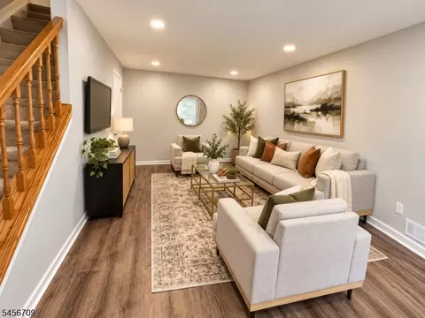17 Rutgers Dr #17, Newark, NJ 07103