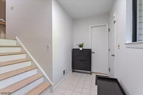 Entry Way - 31 Lockley Ct, Wayne, NJ 07470 photo 1 of 2