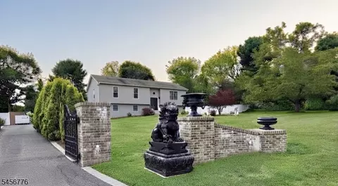 146 Changewater Rd, Washington, NJ 07882
