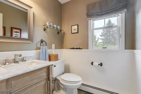 Bath - 80 Talmage Rd, Mendham, NJ 07945 photo 1 of 4