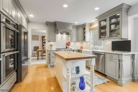 Kitchen - 80 Talmage Rd, Mendham, NJ 07945 photo 1 of 4