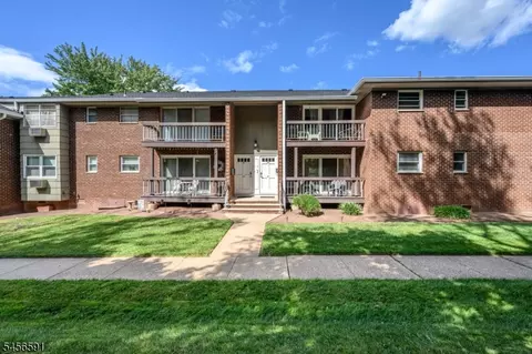 18 Deanna Dr #47, Hillsborough, NJ 08844