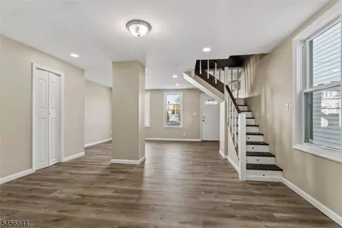 11 Tichenor Ter, Irvington, NJ 07111