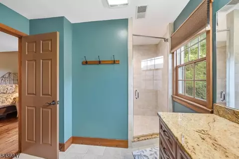 Bath - 508 Maple Ln, Andover, NJ 07821 photo 3 of 5
