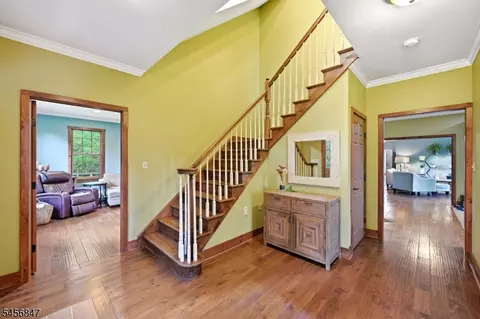 Entry Way - 508 Maple Ln, Andover, NJ 07821 photo 2 of 5
