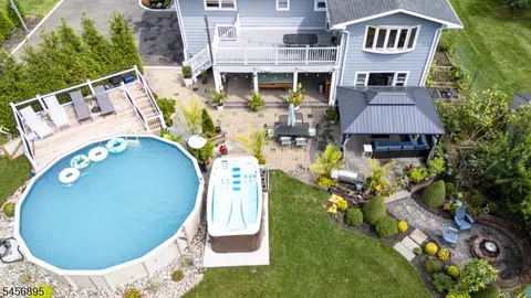 Exterior - 17 Corwin St, Kenvil, NJ 07847 photo 4 of 4