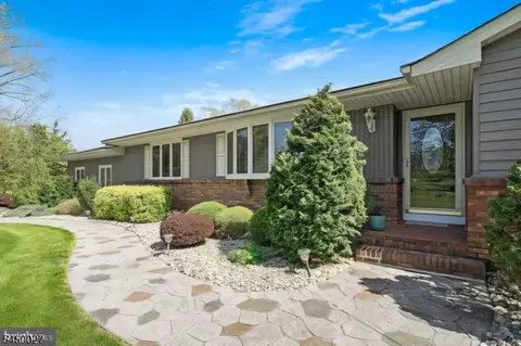 229 Lambertville Hopewell Rd, Hopewell, NJ 08525
