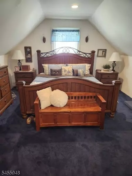 Bedroom - 3100 Belvidere Rd, Phillipsburg, NJ 08865 photo 3 of 4