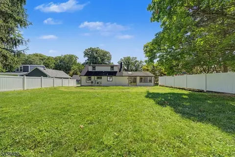 Exterior - 19 Ferndale Rd, Wayne, NJ 07470 photo 4 of 4