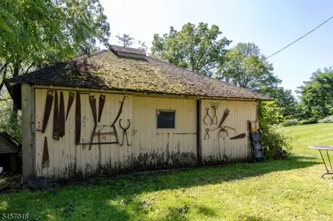 Exterior - 31 Crigger Rd, Wantage, NJ 07461 photo 4 of 4