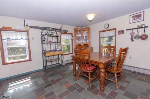 Dining - 31 Crigger Rd, Wantage, NJ 07461 photo 1 of 2