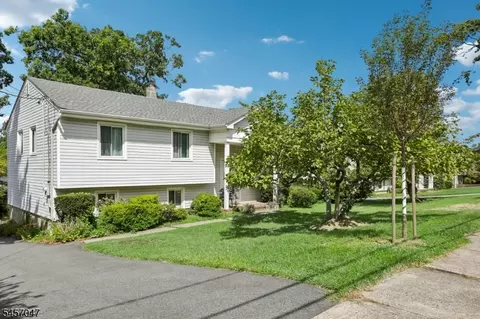 Exterior - 347 Alan Dr, Paramus, NJ 07652 photo 1 of 3