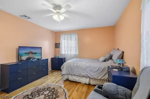 Bedroom - 347 Alan Dr, Paramus, NJ 07652 photo 4 of 7