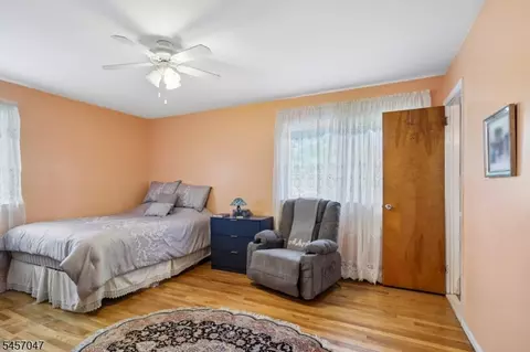 Bedroom - 347 Alan Dr, Paramus, NJ 07652 photo 3 of 7