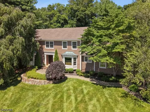 16 Pender Hill Rd, Mendham Twp, NJ 07945