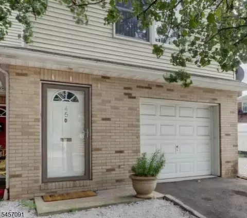 39 Berkshire Pl, Irvington, NJ 07111