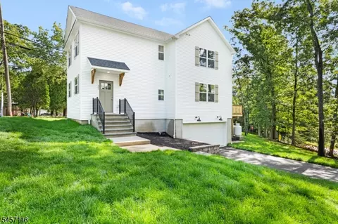 37 Madison Trl, Hopatcong, NJ 07843