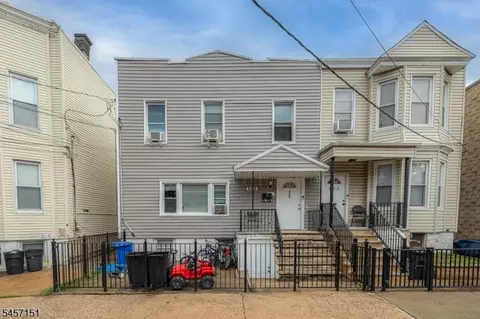 222 Bowers St, Jersey City, NJ 07307
