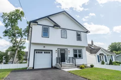 54 Navajo Ave, Lake Hiawatha, NJ 07034