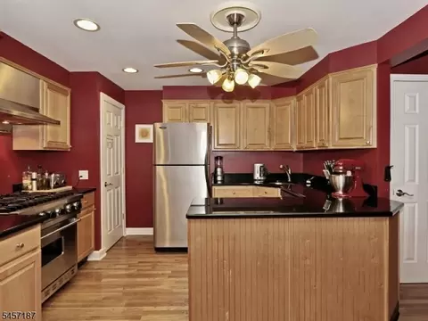 Kitchen - 703 Marshall Pl, Plainfield, NJ 07062 photo 1 of 4