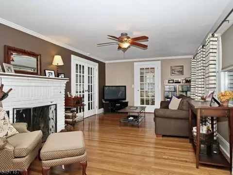 Living - 703 Marshall Pl, Plainfield, NJ 07062 photo 1 of 3