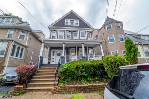 69 Oakland Ter, Newark, NJ 07106