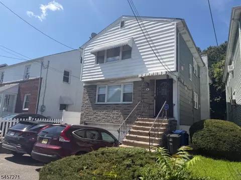 81 Chestnut Ave, Irvington, NJ 07111