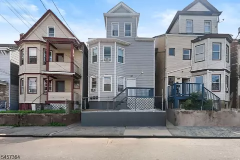 83 Mercer St, Paterson, NJ 07524